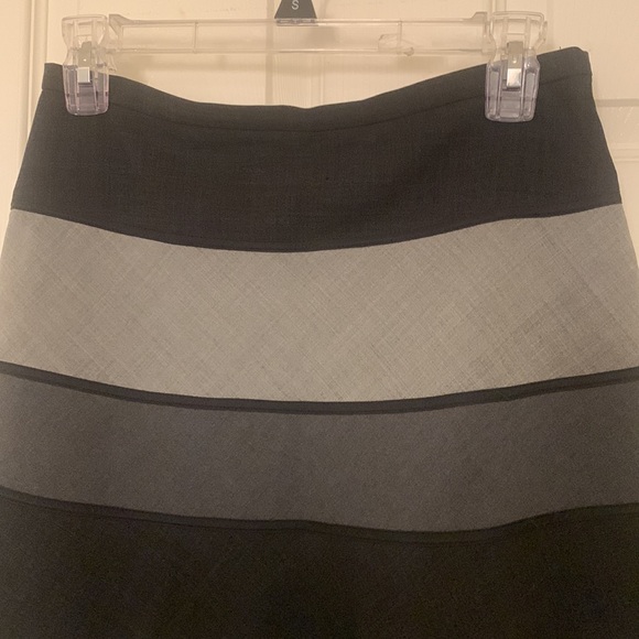 BCBG Maxazria Fit and Flare Skirt - Picture 4 of 10